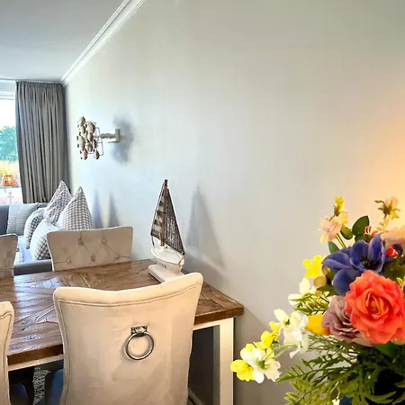 Hamptons House Inklusive Saisonstrandkorb * 格洛米茨